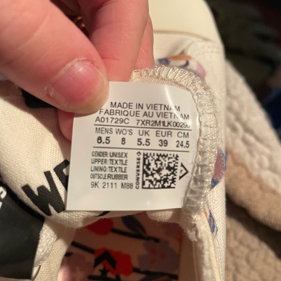 Converse Run Star Motion Platform Low 'We Are Stronger Together' A01729C - Picture 7 of 7